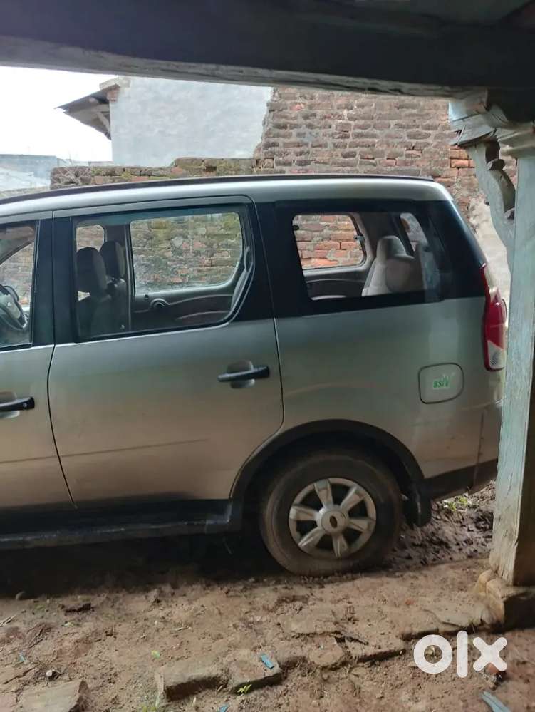 Mahindra Xylo 2.5 E6 2012