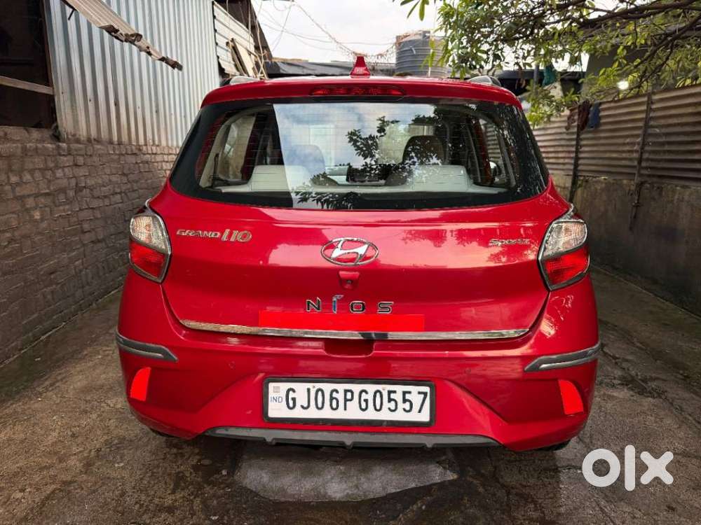Hyundai Grand I10 Nios Sportz 1.2 At, 2021, Petrol