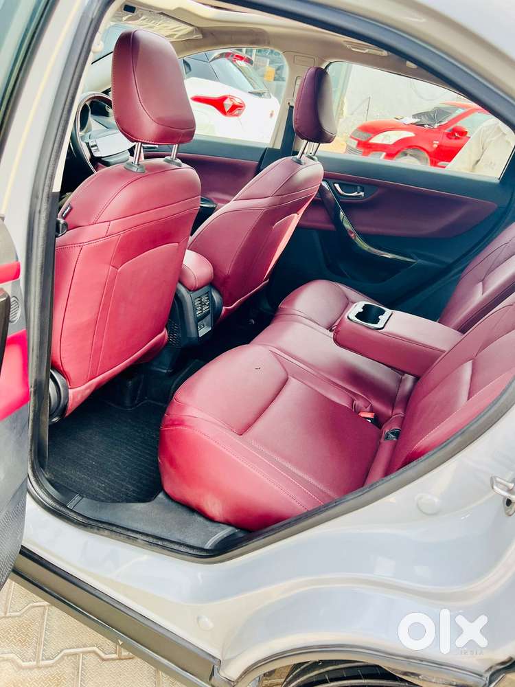 Tata Curvv Accomplished S 1.2 Revotron Petrol 7dca, 2025, Petrol