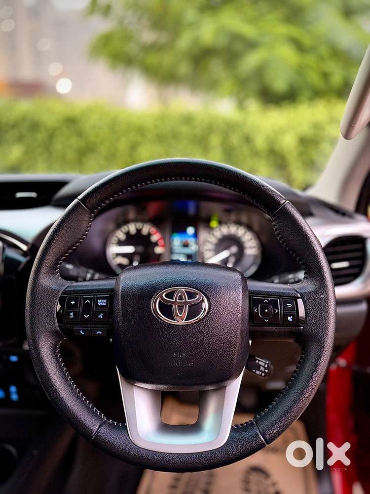 Toyota Hilux Diesel Automatic 2025