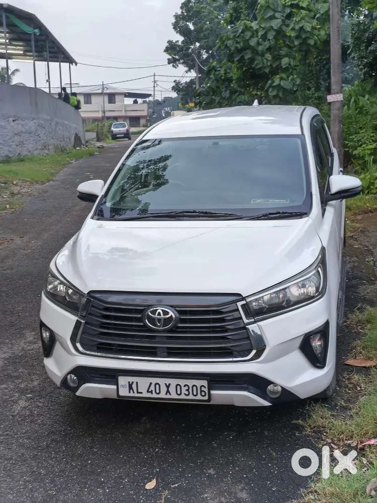 Toyota Innova Crysta 2017 Diesel Well Maintained