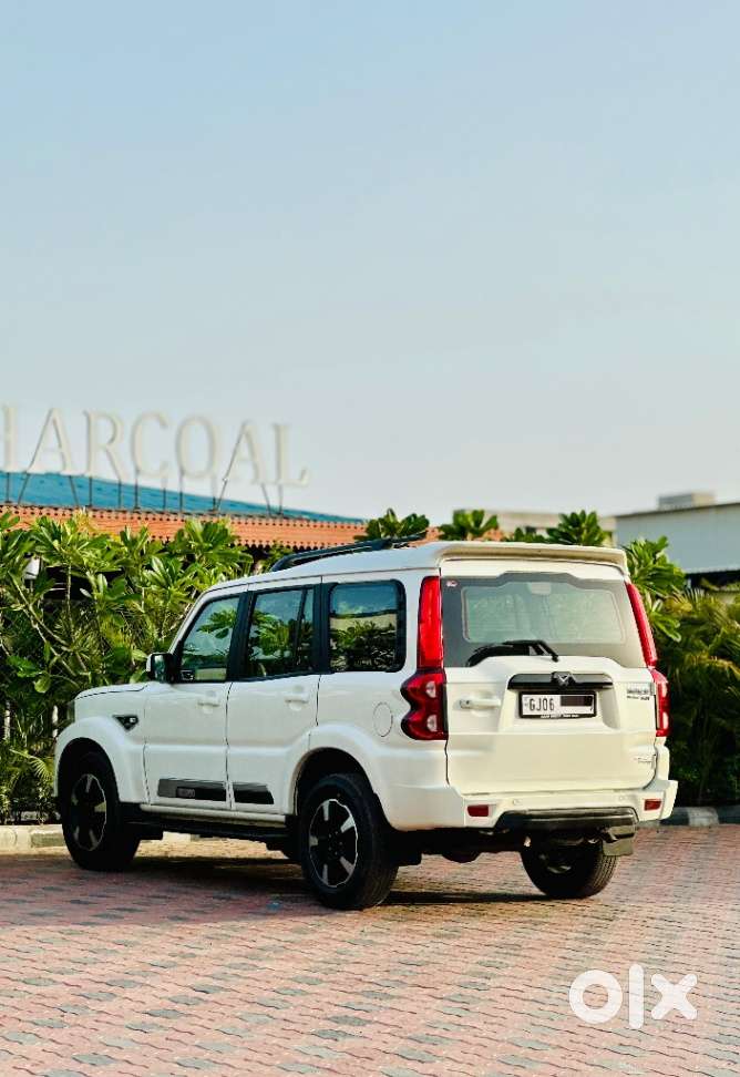 Mahindra Scorpio S11 Mt 7s, 2023, Diesel