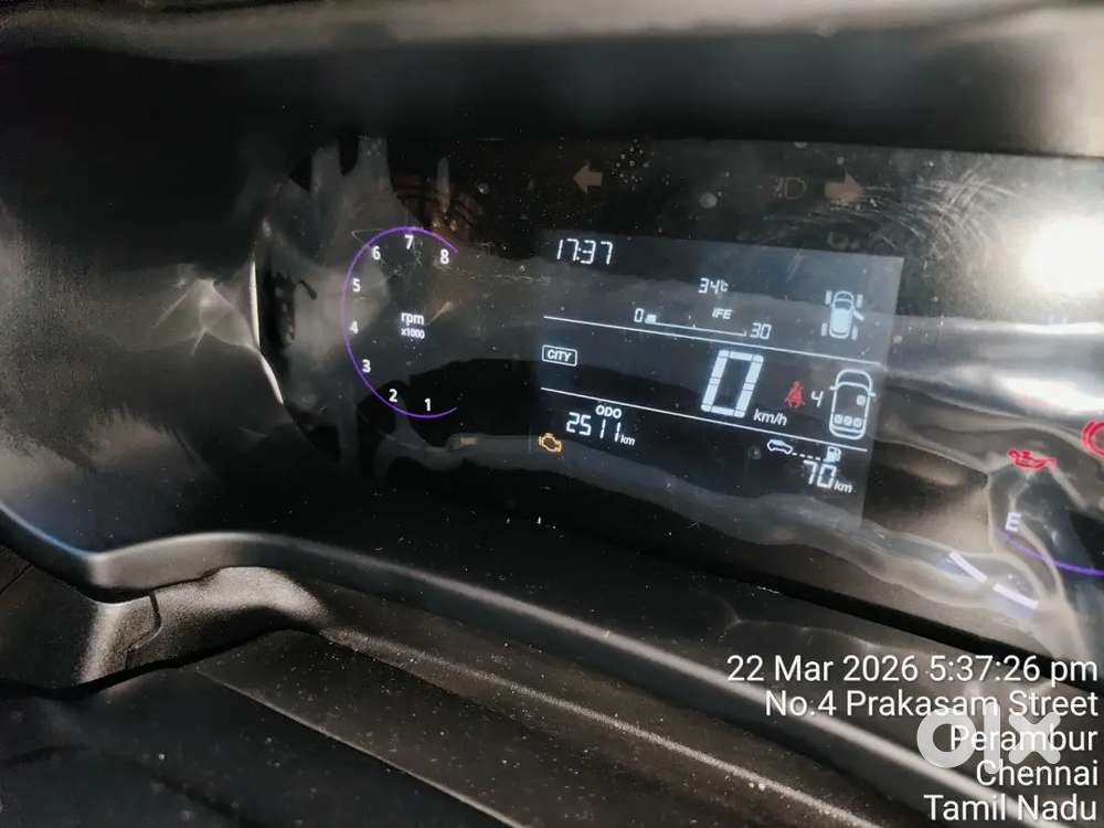 Tata Altroz 2025 Petrol 2500 Km Driven