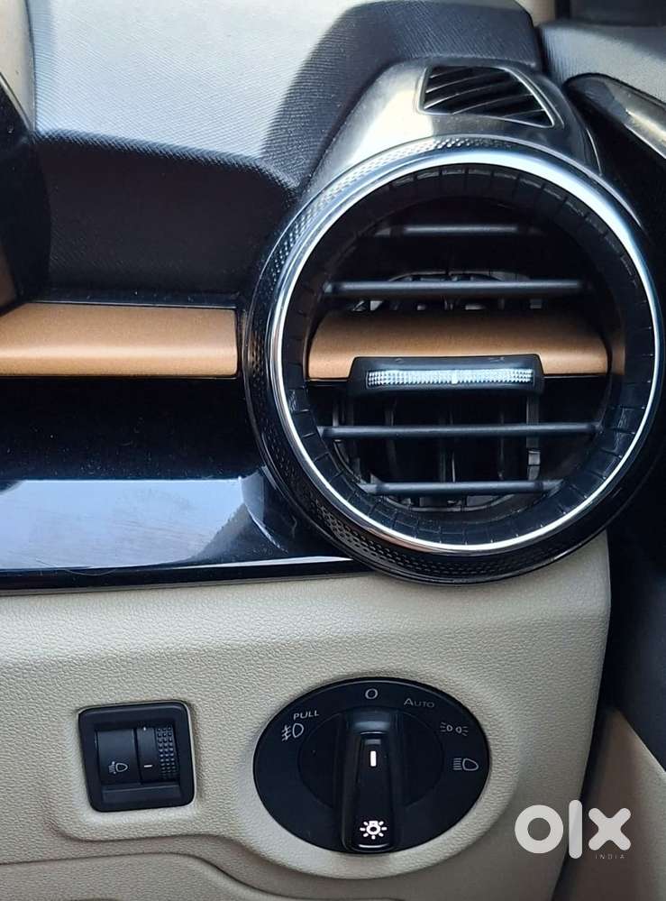 Skoda Slavia, 2024, Petrol