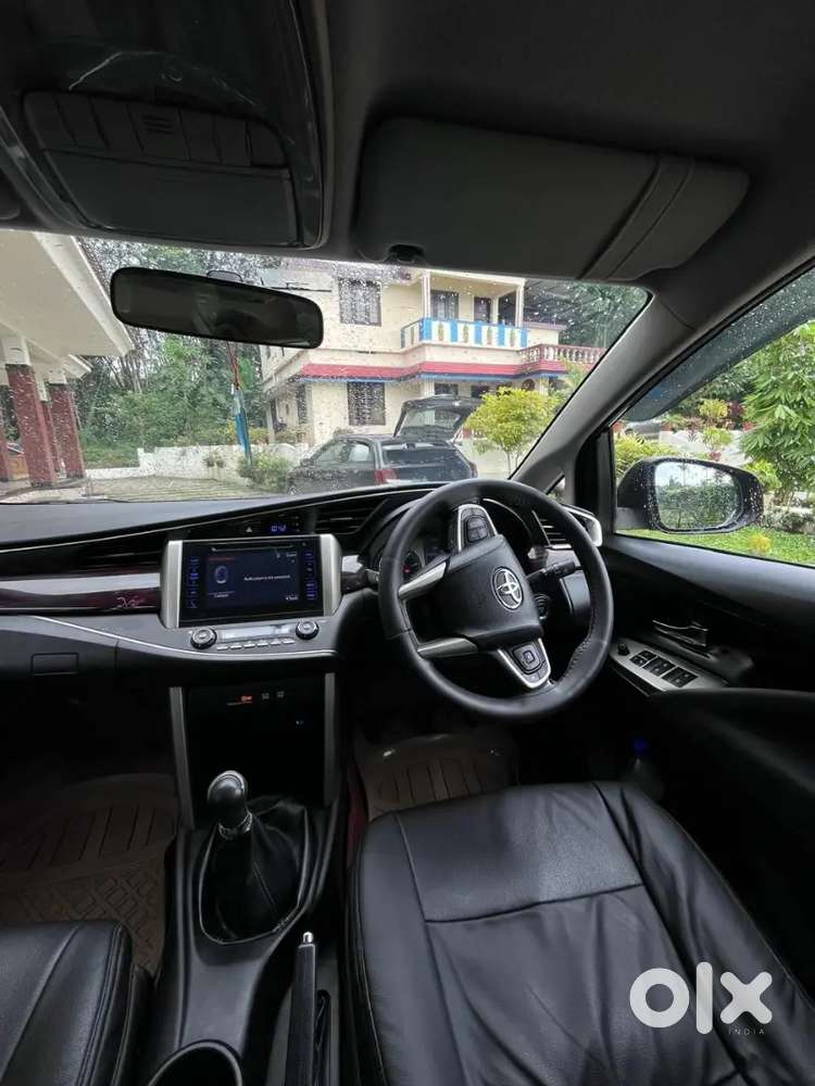 Toyota Innova Crysta V 2017 Diesel Manual &ndash; Well Maintained 7 Seate