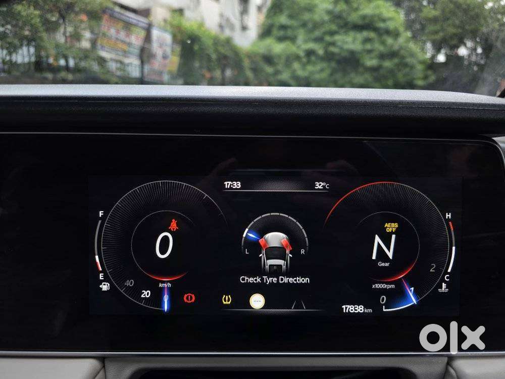 Mahindra Xuv700 2.2 Ax 7 Diesel Mt Str, 2024, Diesel