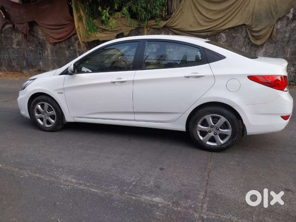 Hyundai Verna Ex 1.6 Vtvt At, 2014, Petrol