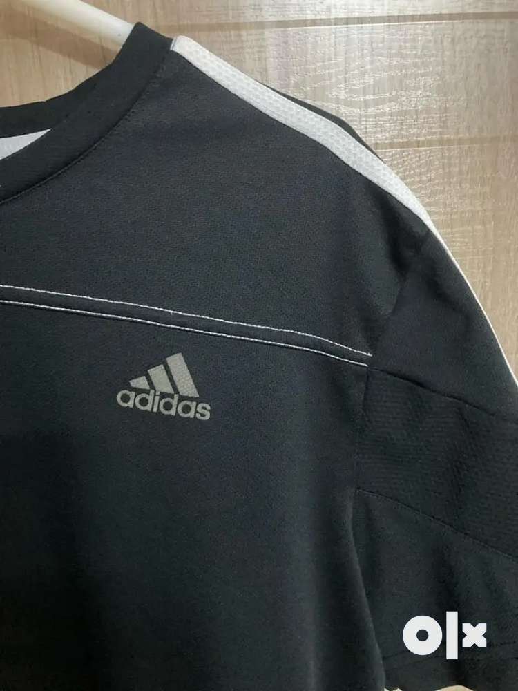 Adidas t shirt clearance olx