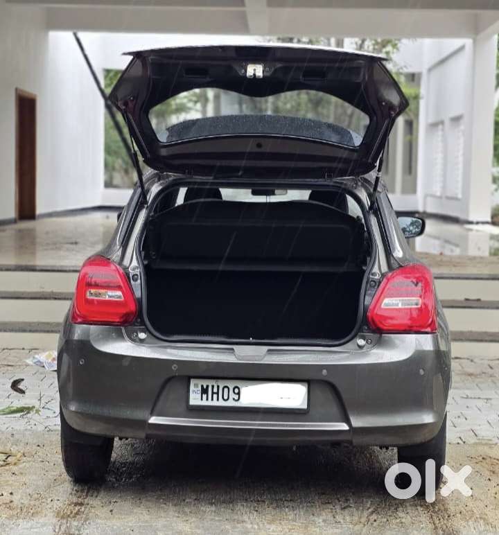 Maruti Suzuki Swift Vxi + Manual, 2022, Petrol