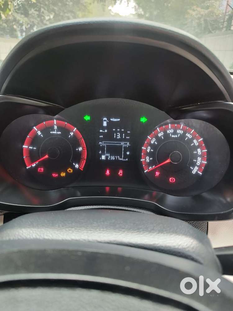 Mahindra Xuv300 W6 Diesel, 2022, Diesel