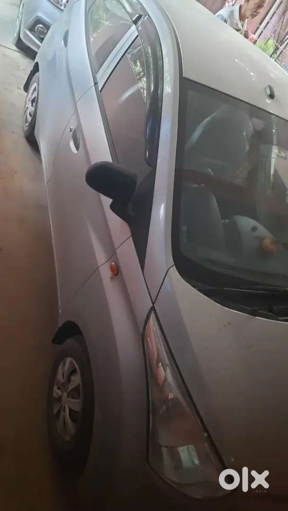 Hyundai Eon 2015 Petrol 24890 Km Driven