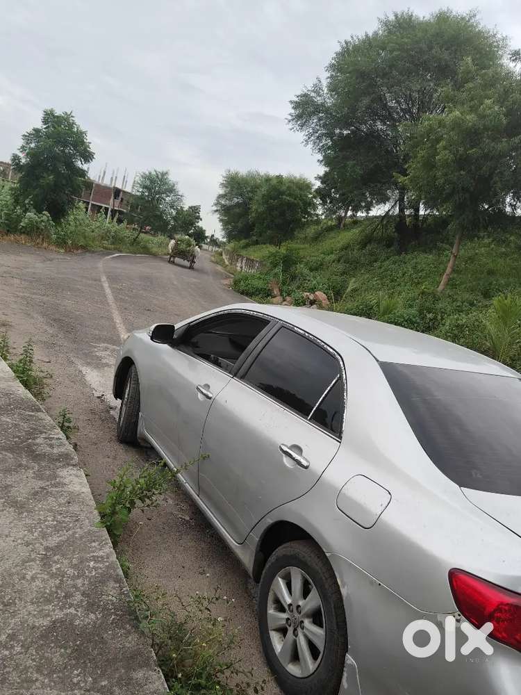 Toyota Corolla Altis 2010