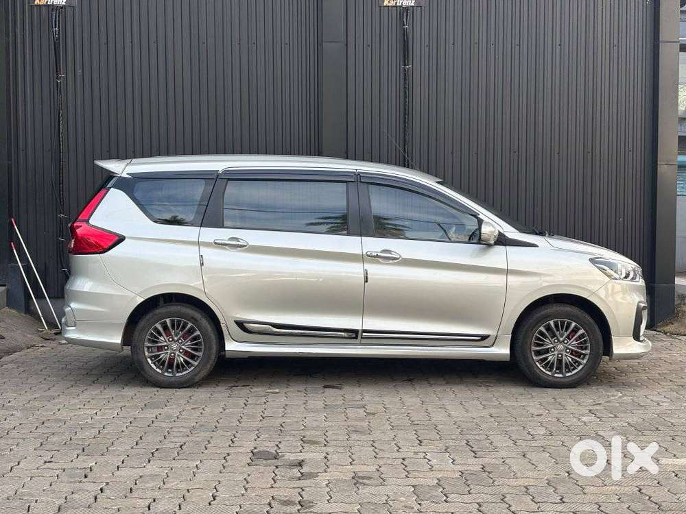 Maruti Suzuki Ertiga 1.5 Zxi Plus Shvs, 2022, Petrol
