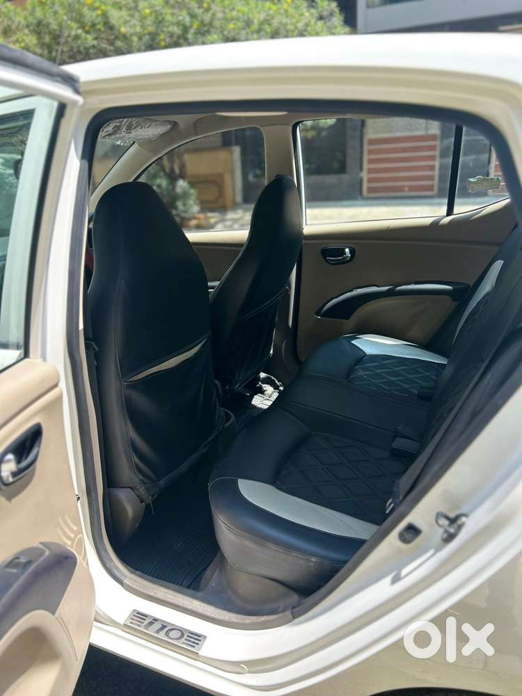 Hyundai I10 Sportz 1.2 Automatic Kappa2, 2013, Petrol