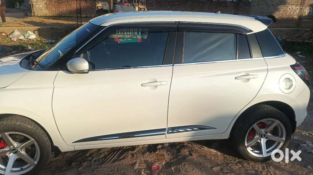Maruti Suzuki New-gen Swift 2025 Petrol 4500 Km Driven