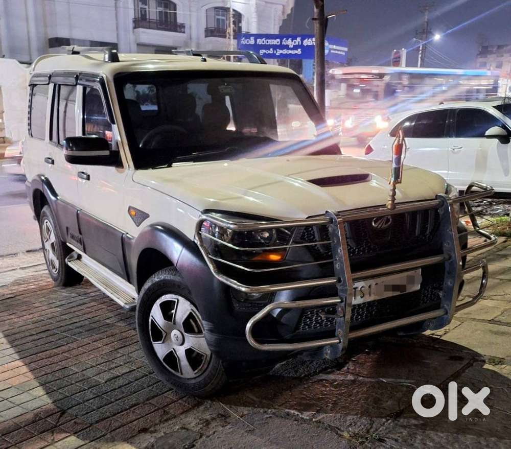 Mahindra Scorpio S4 Plus, 2016, Diesel