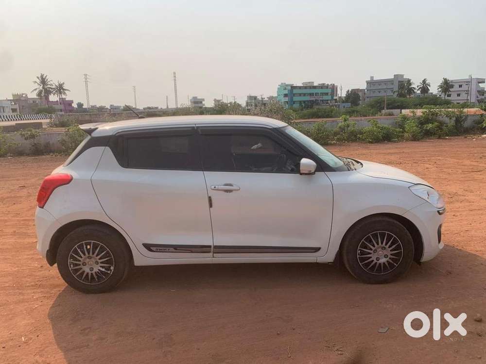 Maruti Suzuki Swift 2020 Petrol 75000 Km Driven