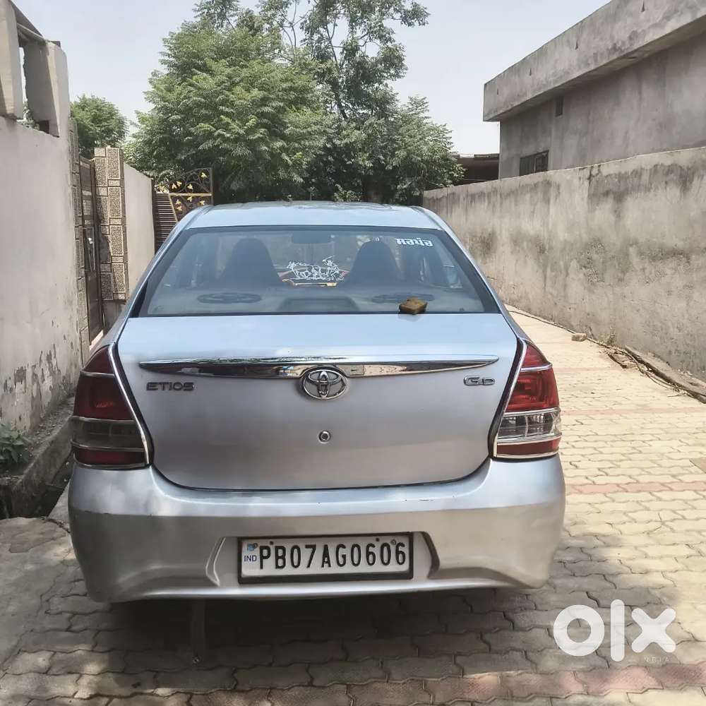 Toyota Etios 2011 Diesel Well Maintained