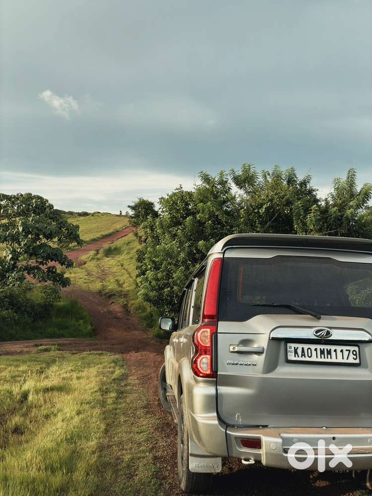 Mahindra Scorpio S10 2015 Year