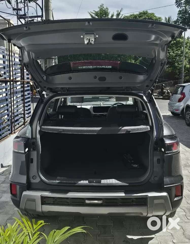 Hyundai Creta Sx (o) 1.5 Petrol Cvt, 2025, Petrol