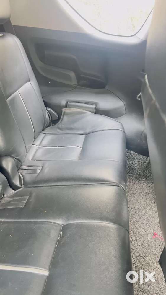 Toyota Innova Crysta [2020-ongoing] 2.4 Gx 7 Str, 2023, Diesel