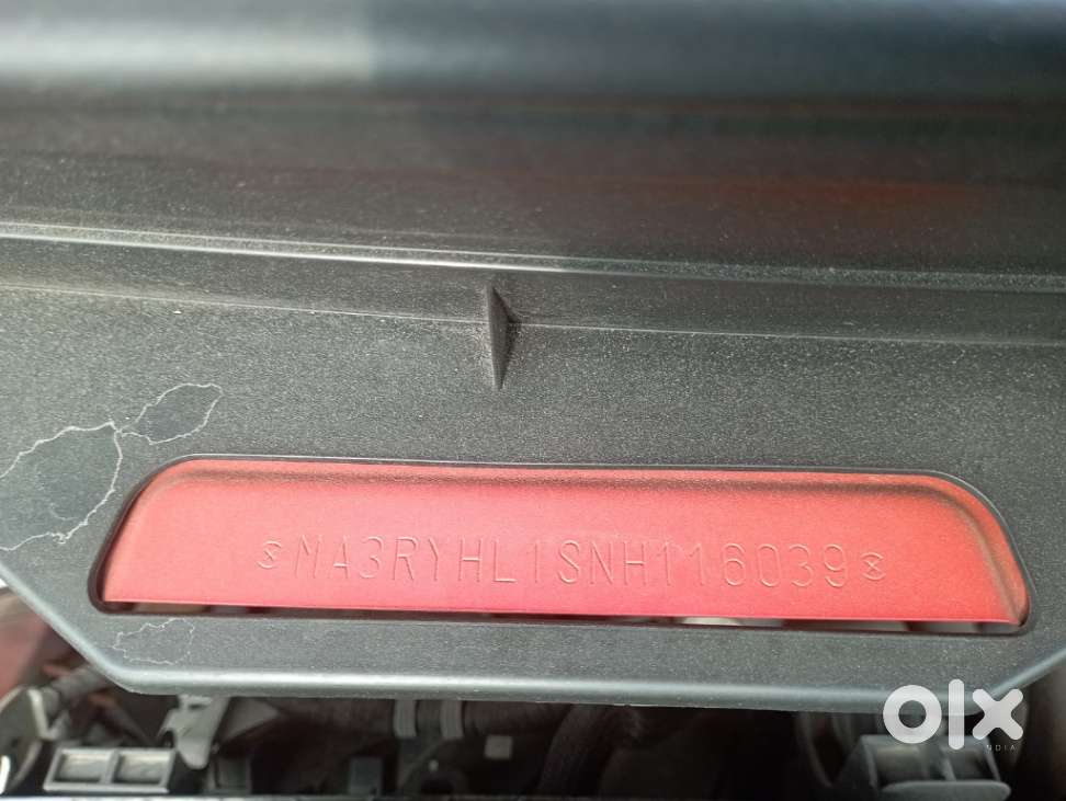 Maruti Suzuki Brezza 1.5 Zxi Plus At Smart Hybrid, 2022, Petrol
