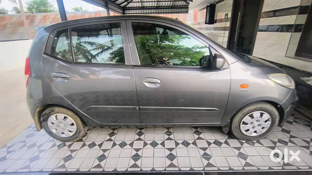 Hyundai I10 Sportz 2010 Model