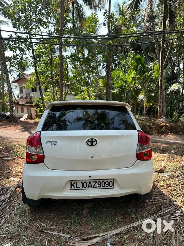 Toyota Etios Liva (2016)