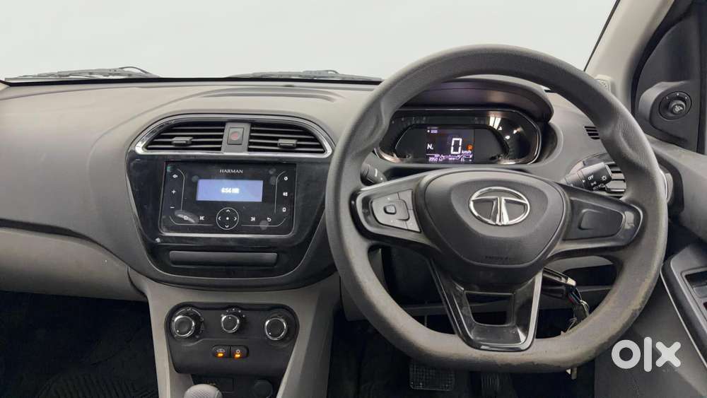 Tata Tiago 1.2 Revotron Xta, 2022, Petrol