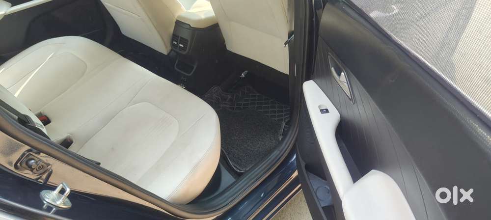 Hyundai Verna 1.5 Sx Petrol Mt, 2024, Petrol