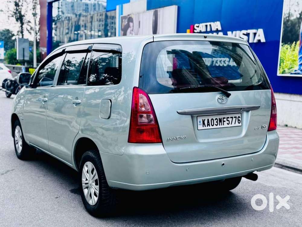 Toyota Innova 2004-2011 2.5 G4 Diesel 8-seater, 2006, Diesel