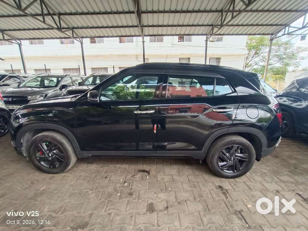Hyundai Creta 1.5 S Plus Knight Petrol Dual Tone, 2023, Petrol