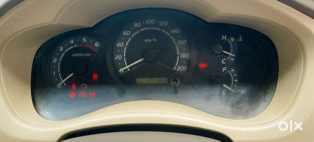 Toyota Innova 2004-2011 2.5 V Diesel 8-seater, 2008, Diesel