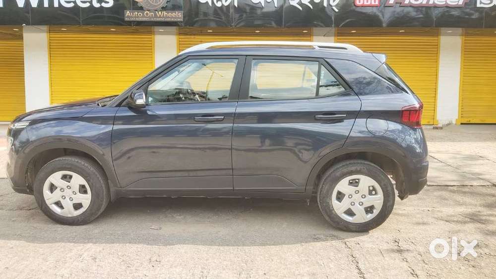 Hyundai Venue 1.2 S Plus, 2021, Petrol