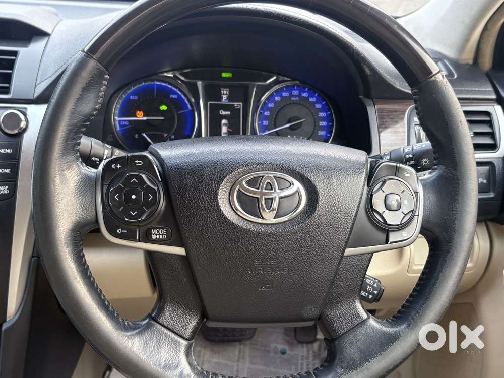 Toyota Camry Hybrid 2.5, 2017, Cng & Hybrids