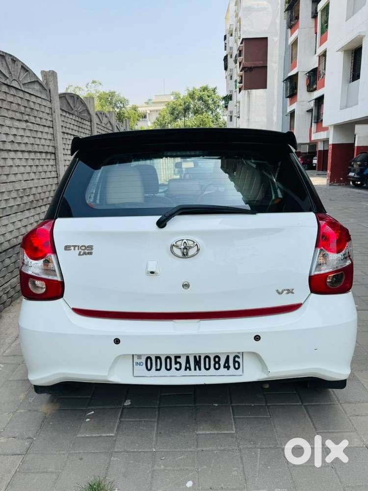 Toyota Liva Vx Dual Tone Petrol Manual 2018
