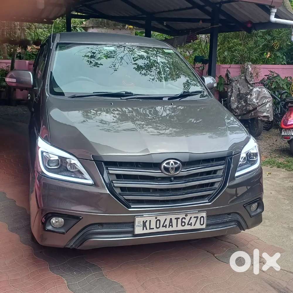 Toyota Innova Diesel 2014