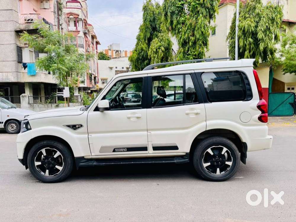 Mahindra Scorpio Classic 2.2 S 11 Mt 7 Str, 2023, Diesel