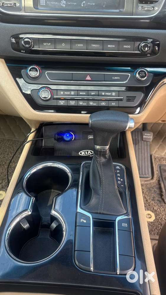 Kia Carnival Prestige, 2020, Diesel