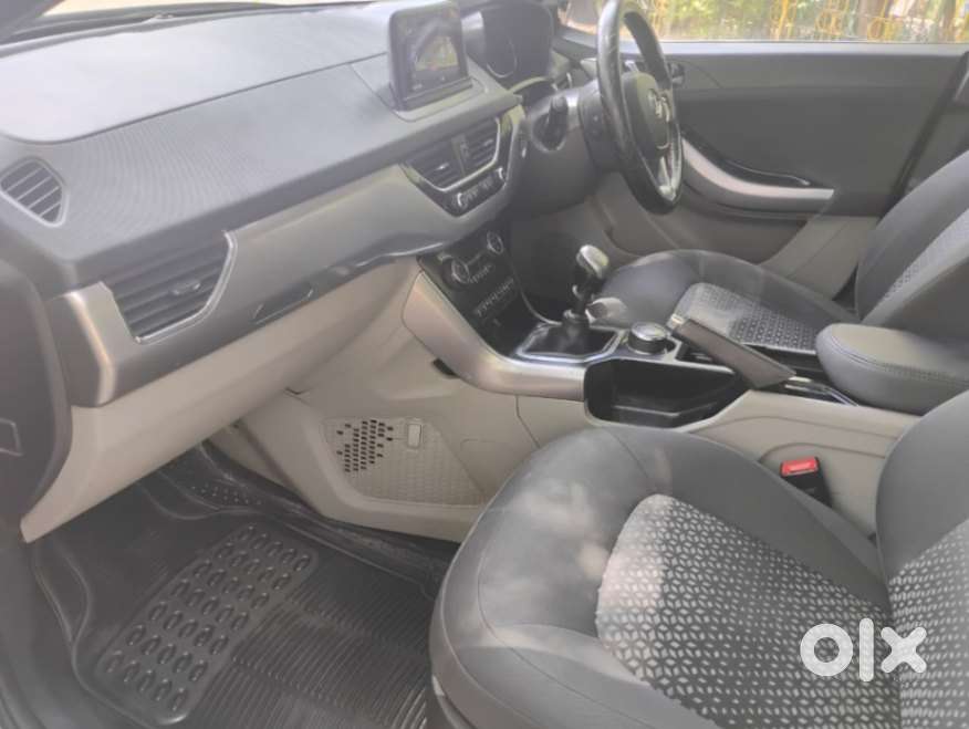Tata Nexon 1.2 Revotron Xz Plus, 2018