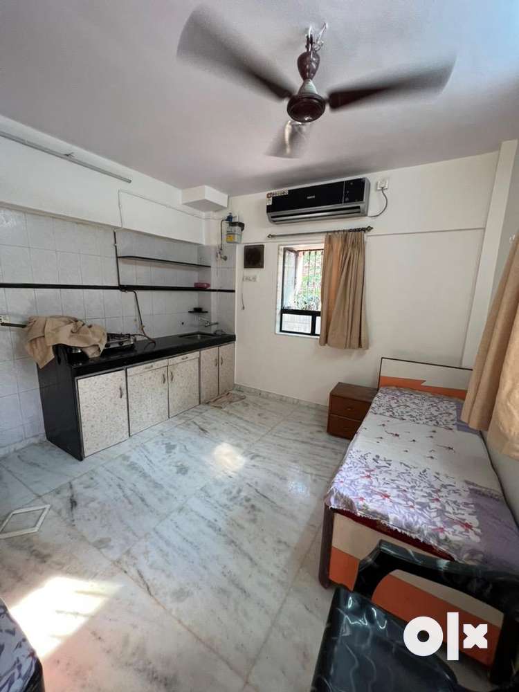 Prime location 1rk flat furnished near marol metro station avl 4 rent