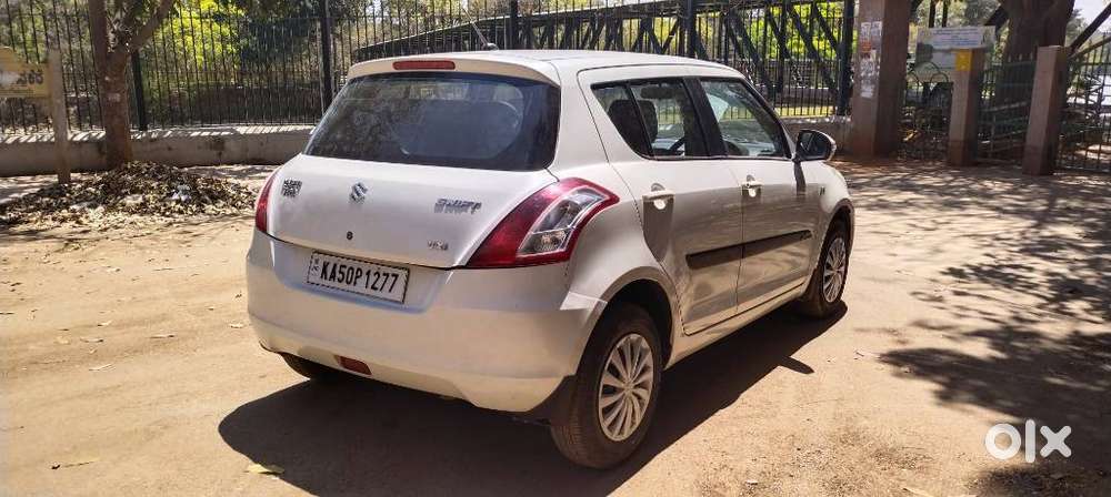 Maruti Suzuki Swift Vxi + Manual, 2015, Petrol