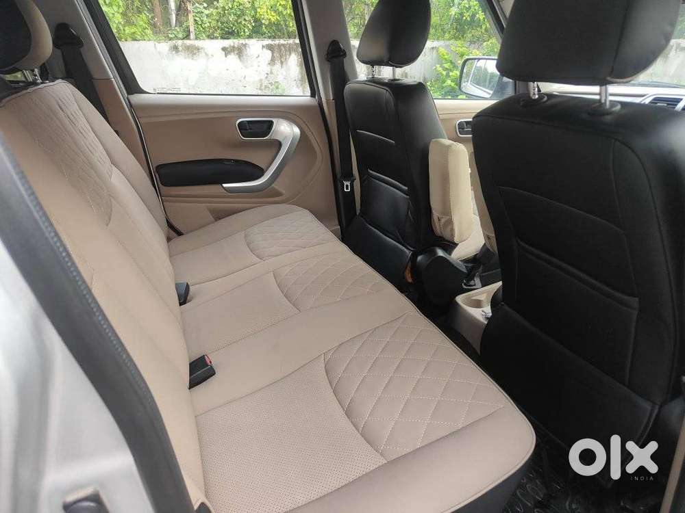 Mahindra Tuv 300 T10 Opt, 2019, Diesel