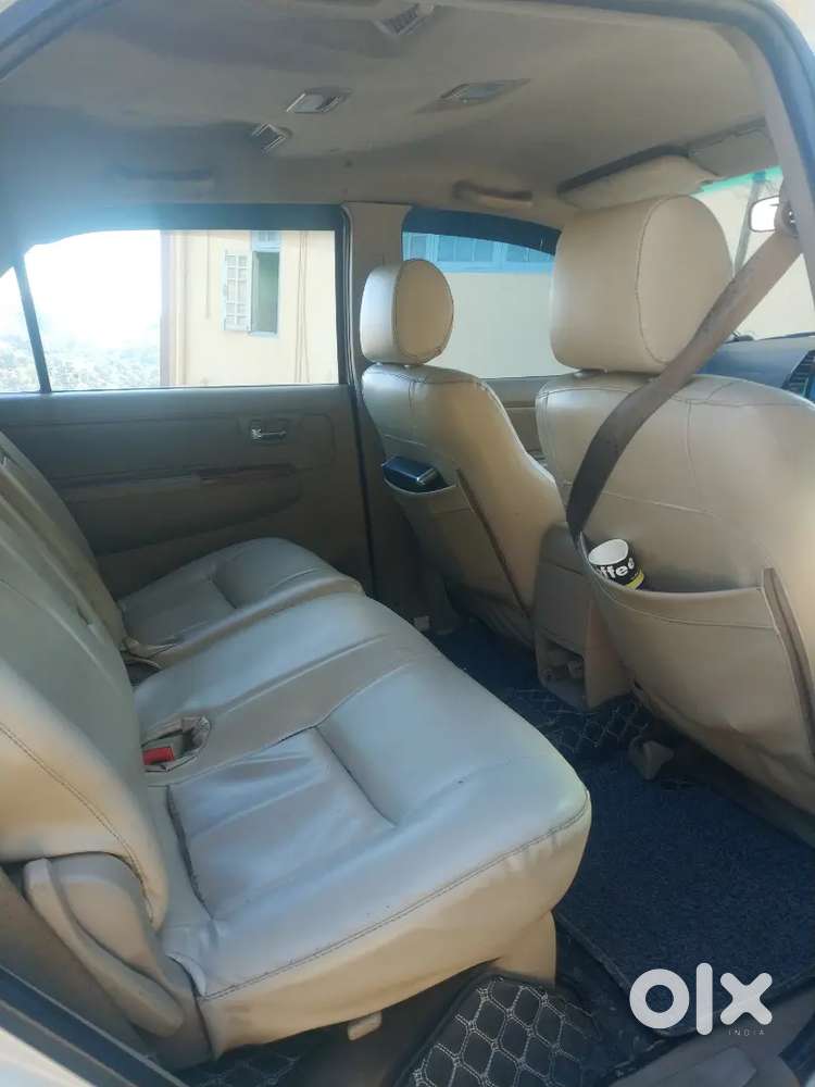 Toyota Fortuner Anniversary Edition- 4x4diesel 2010