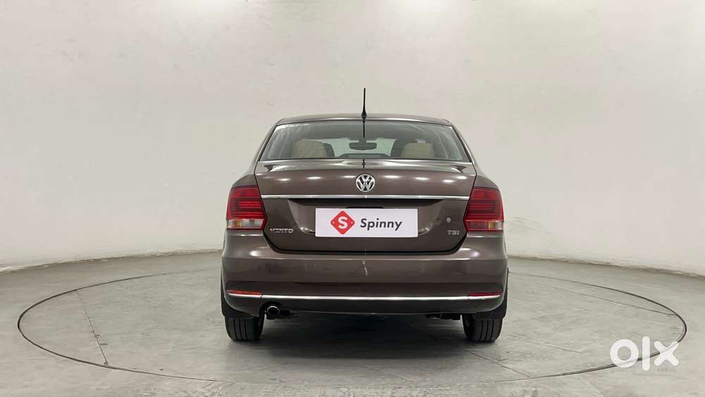Volkswagen Vento 1.2 Tsi Highline At, 2016, Petrol