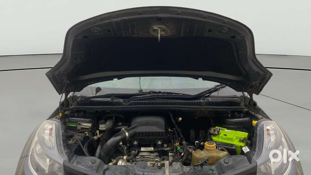 Tata Nexon 1.2 Revotron Xma, 2018, Petrol