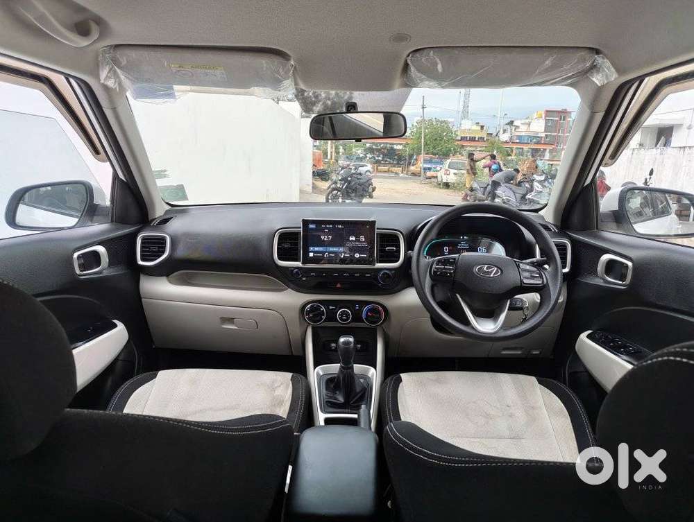 Hyundai Venue S, 2023, Petrol