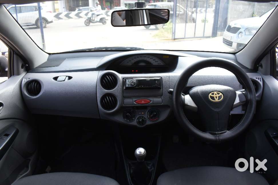 Toyota Etios 2010-2012 G, 2011, Petrol