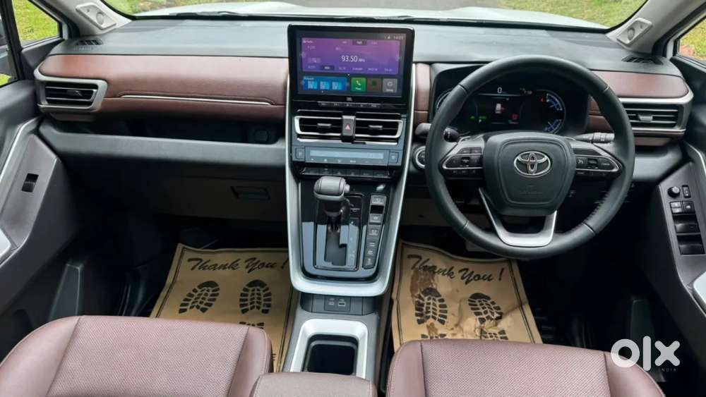 Toyota Innova Hycross, 2026, Petrol