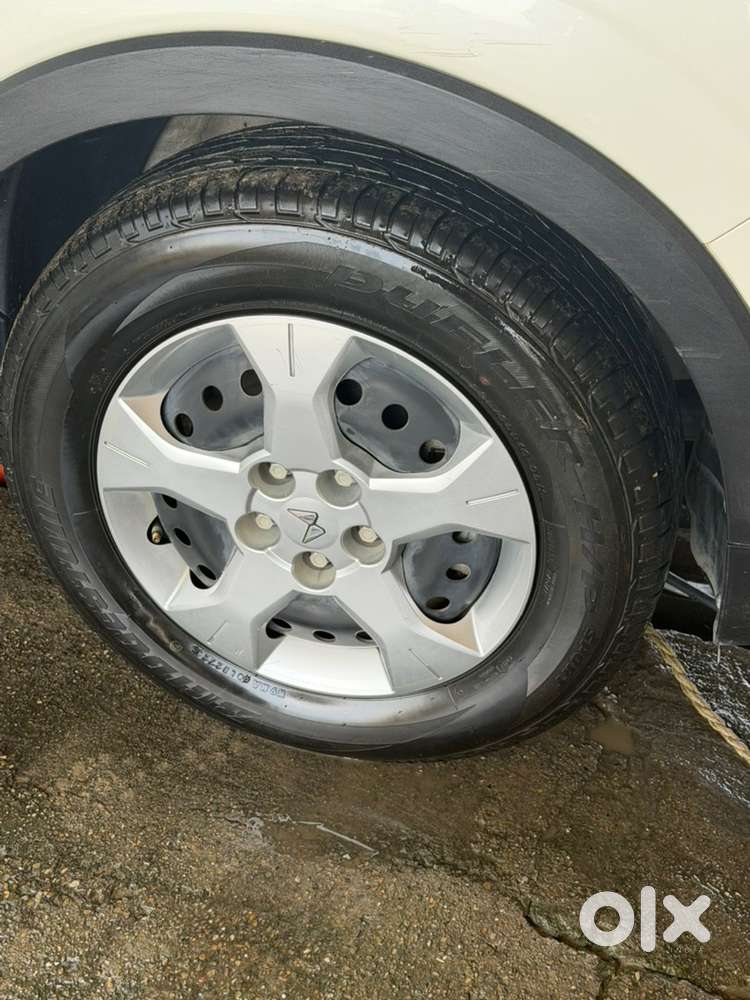 Mahindra Xuv300 Petrol 2024